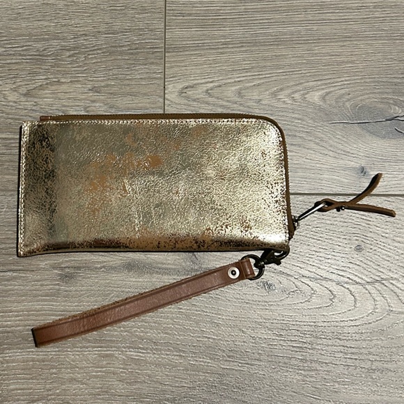 STS Ranchwear Bentley Flaxen Roam Metallic Leather Wristlet Wallet - Picture 4 of 11